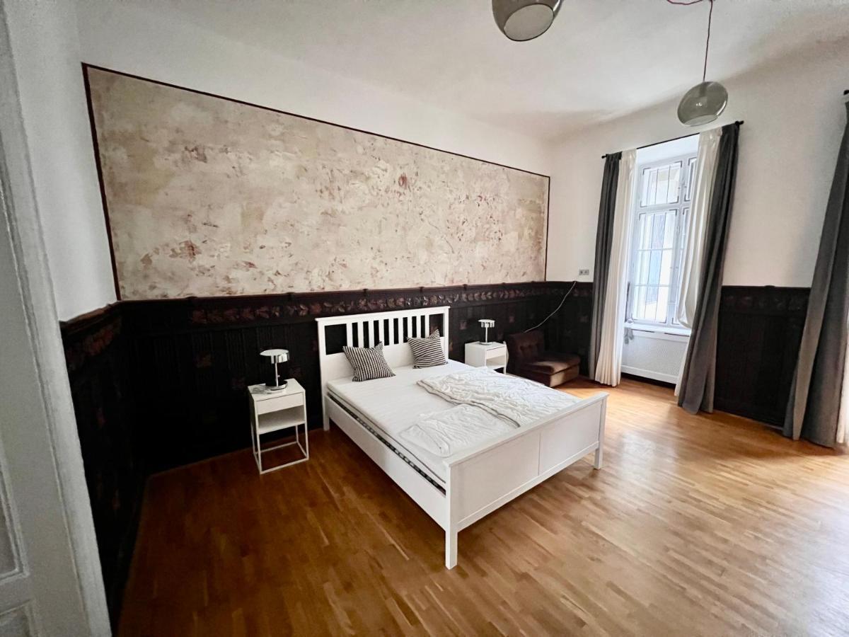 Apartment Vintage Vibes Super Flat